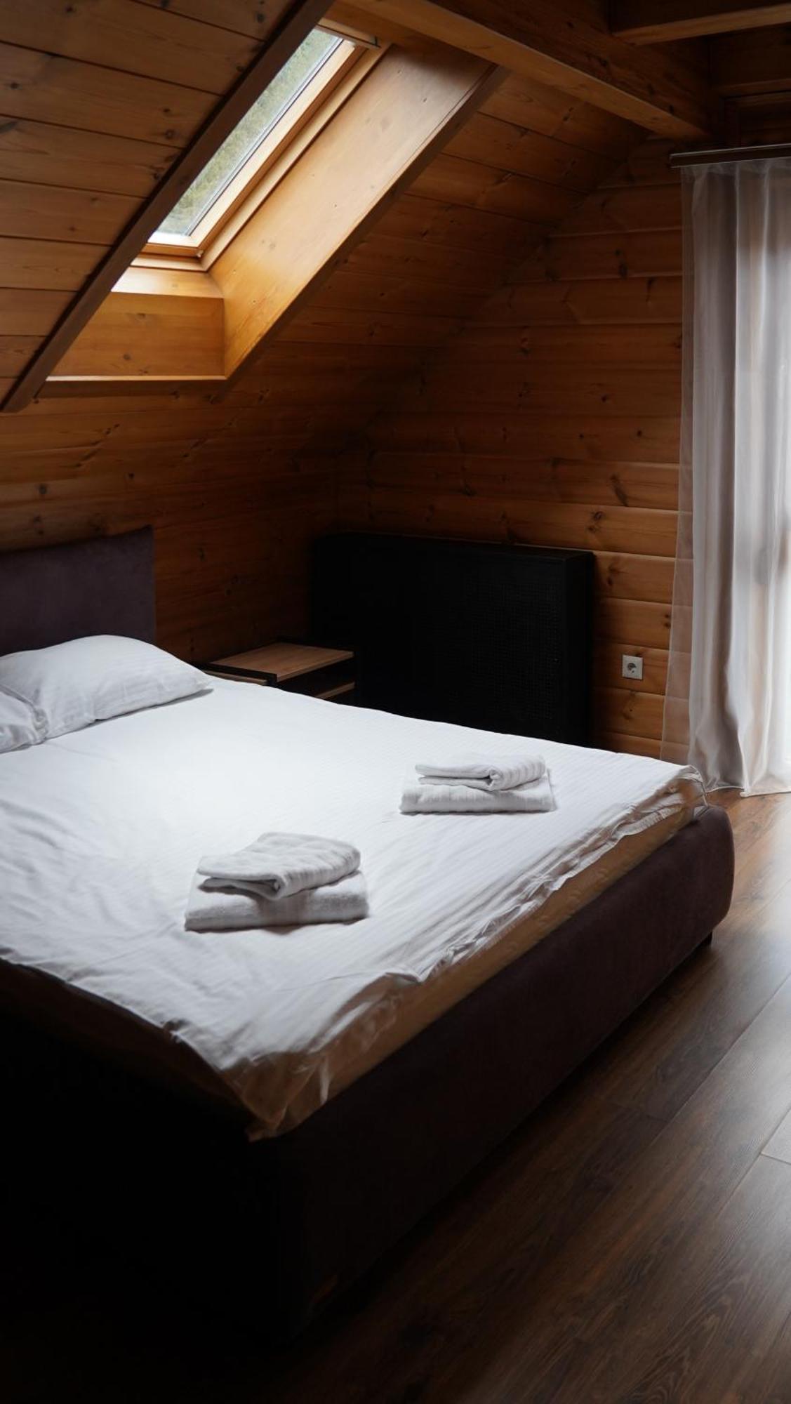 Berghaus Bukovel Villa Exterior photo